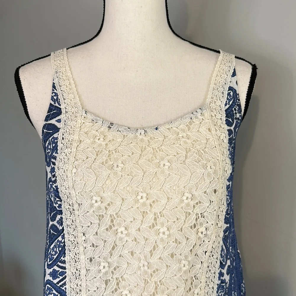 Umgee Lace Country Cottage Tank Top - Picture 2 of 5